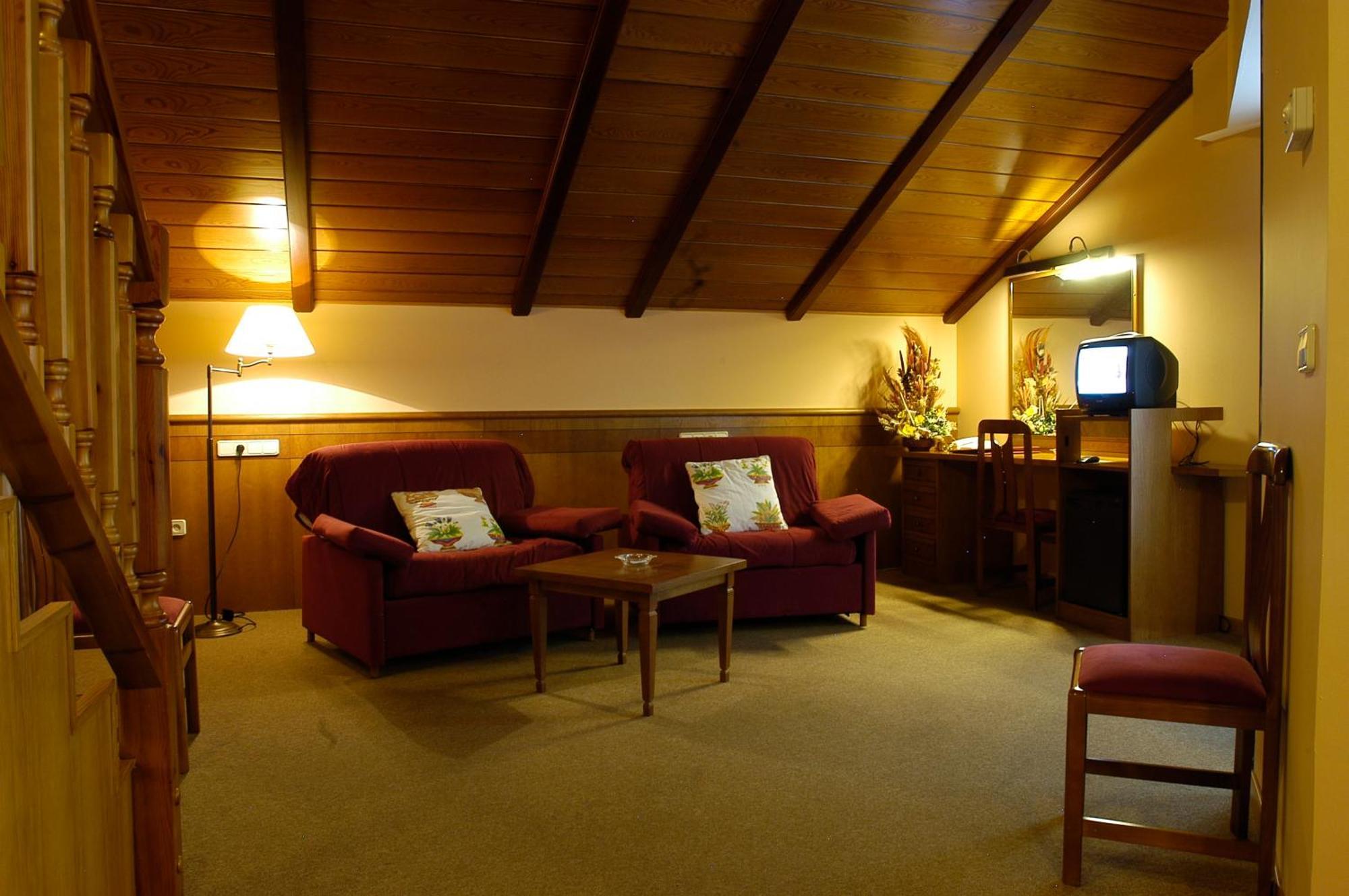Hotel Sommos 3*